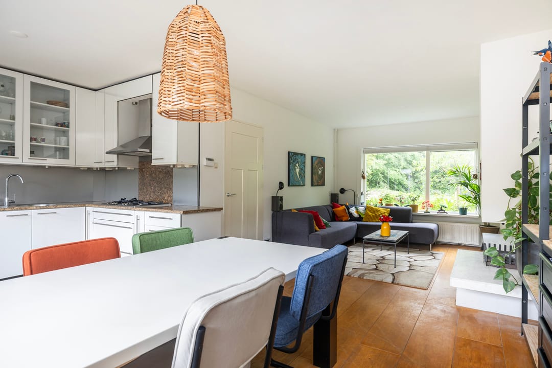 Spacious end terrace home with four bedrooms and sunny garden in quiet Blaricum courtyard — 7