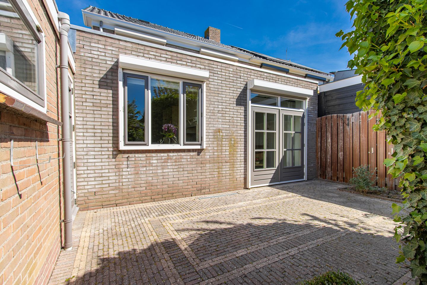 Photo 49 of Graaf van Hornelaan 18