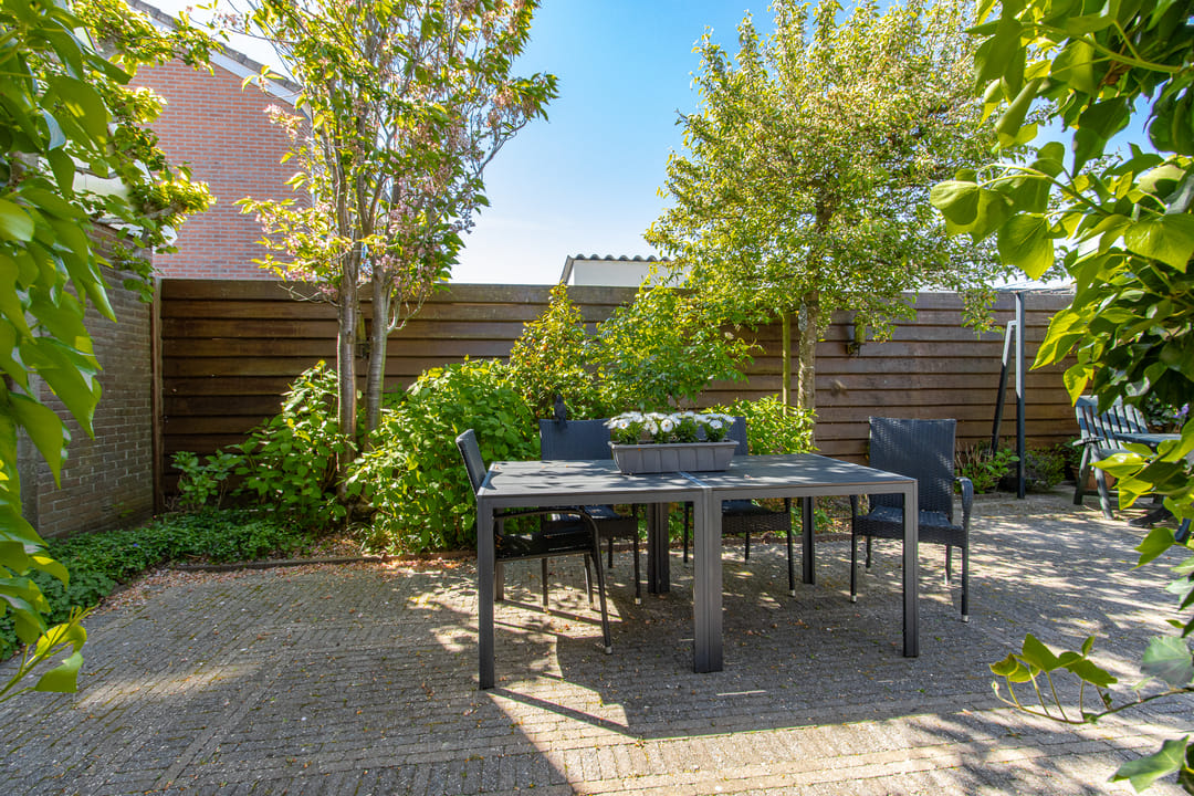 Photo 52 of Graaf van Hornelaan 18