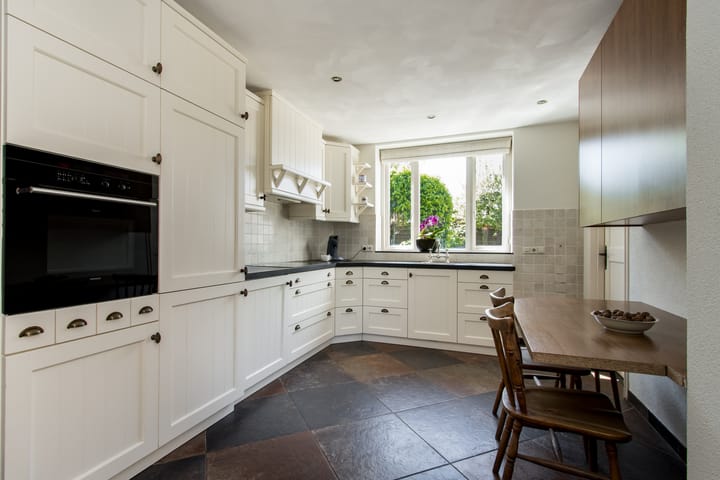 Photo 3 of Graaf van Hornelaan 18