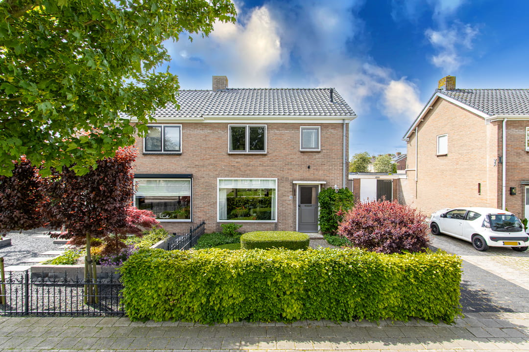 Photo 8 of Graaf van Hornelaan 18