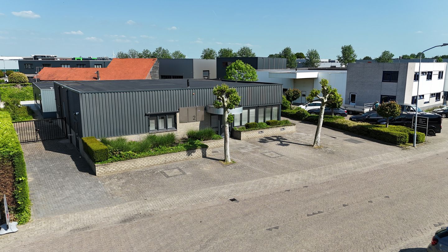 Bekijk foto 2 van Ambachtstraat 2