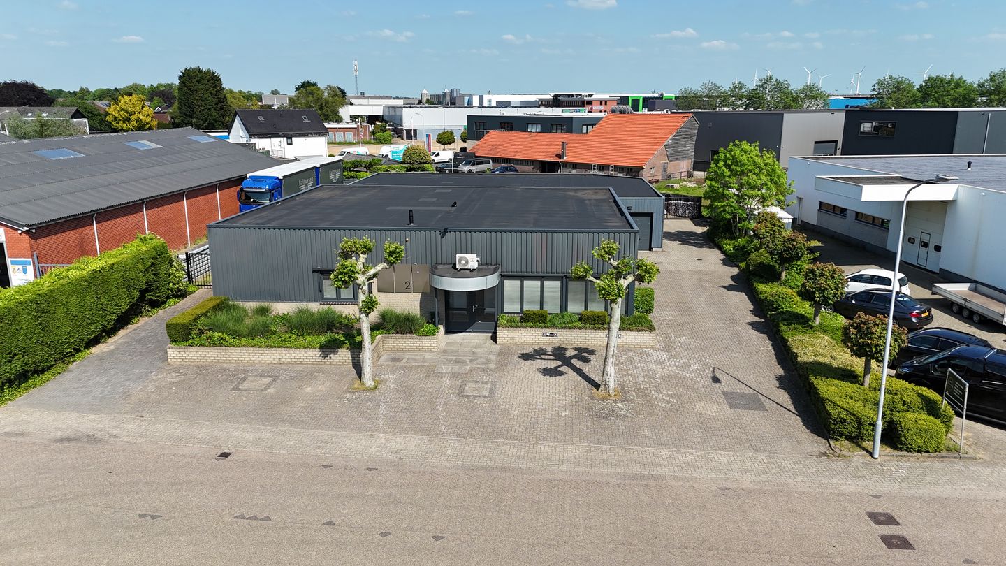Bekijk foto 3 van Ambachtstraat 2
