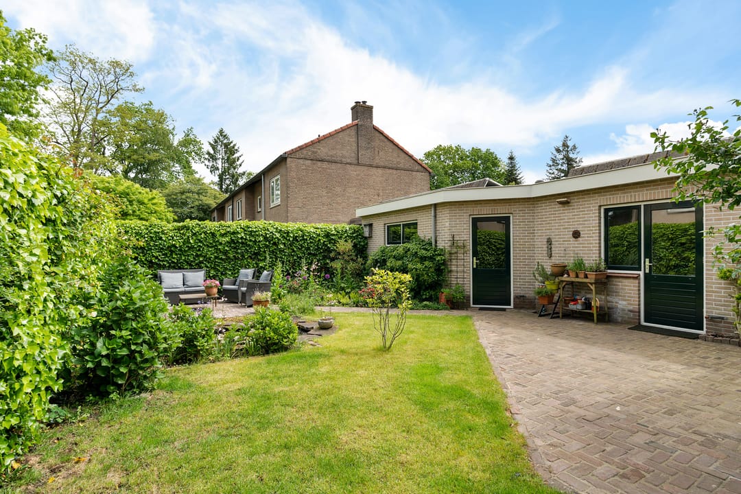 Photo 37 of Lindenlaan 1
