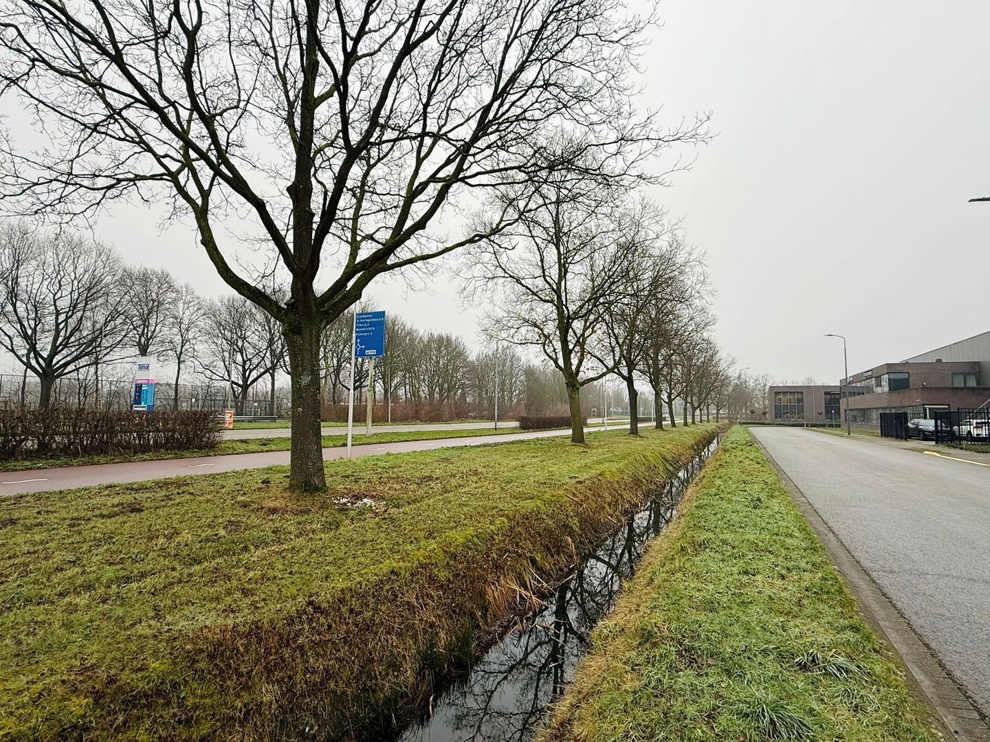 Bekijk foto 3 van Esp 256