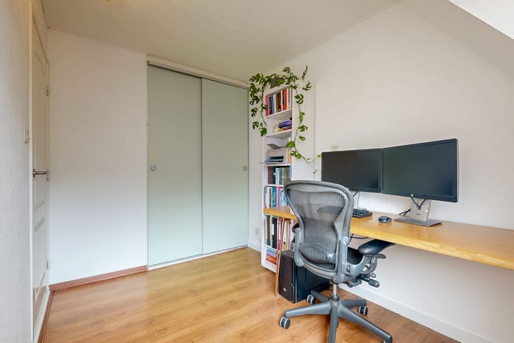 Hoekwoning te koop: Ten Katestraat 1, Leiden