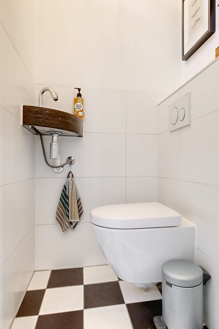 Hoekwoning te koop: Ten Katestraat 1, Leiden