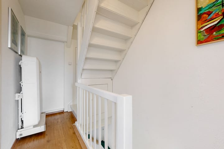 Hoekwoning te koop: Ten Katestraat 1, Leiden