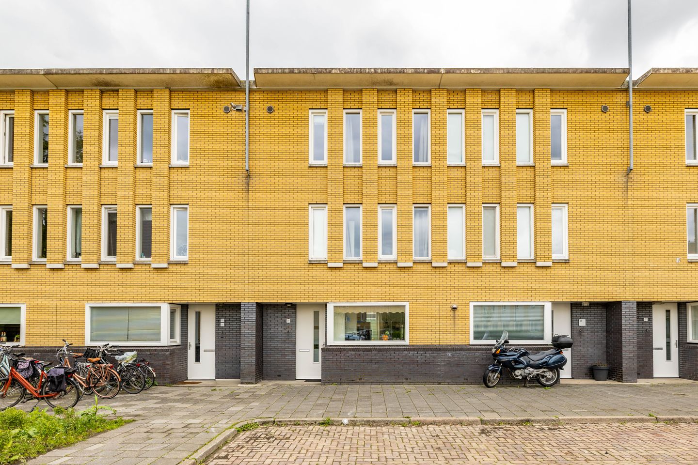 Photo 4 of Marowijnestraat 31