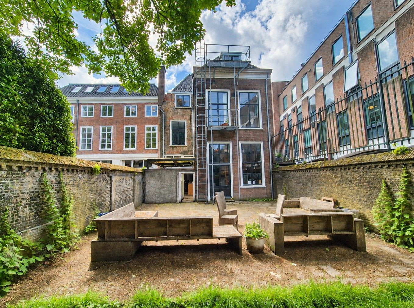 Bekijk foto 3 van Lange Voorhout 12