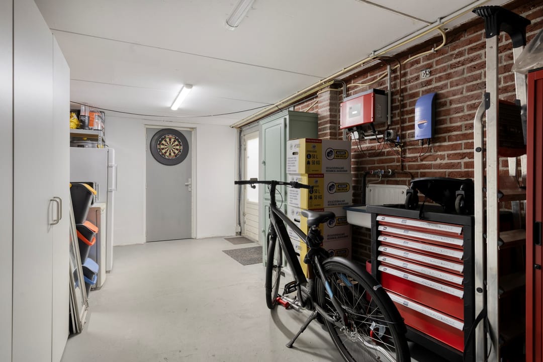 Photo 22 of Debussystraat 4
