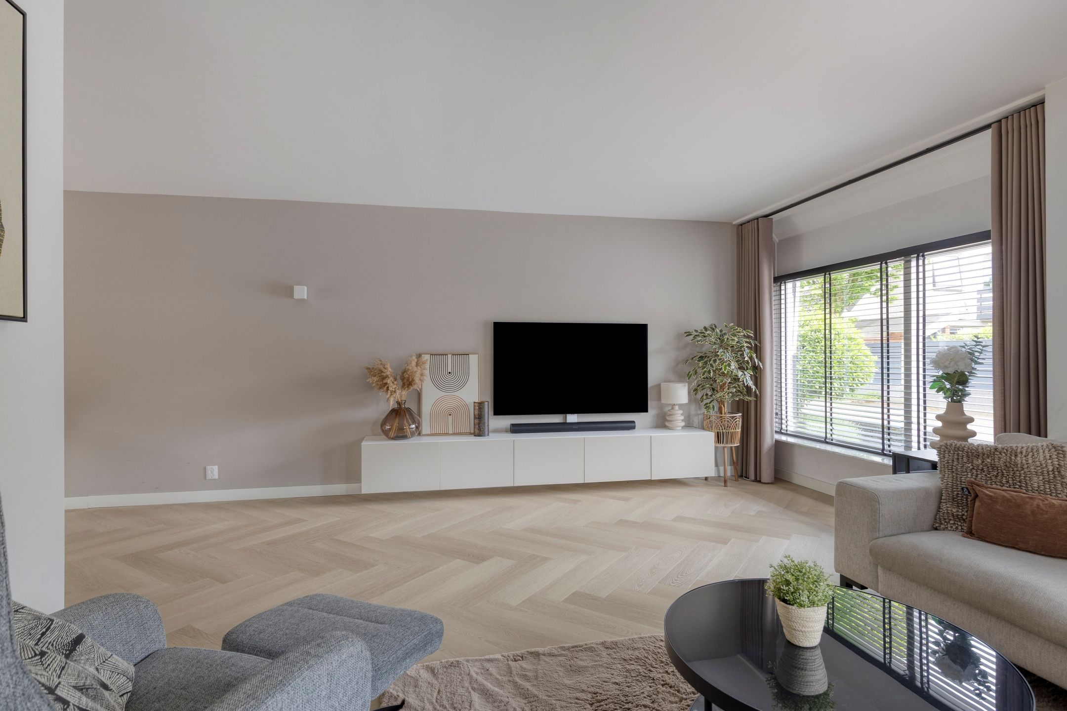Photo 9 of Debussystraat 4