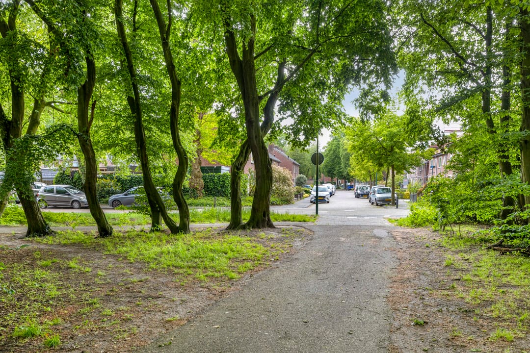 Photo 23 of Deken Oomenstraat 7