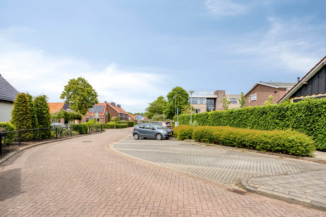 Photo 41 of Oranjestraat 12