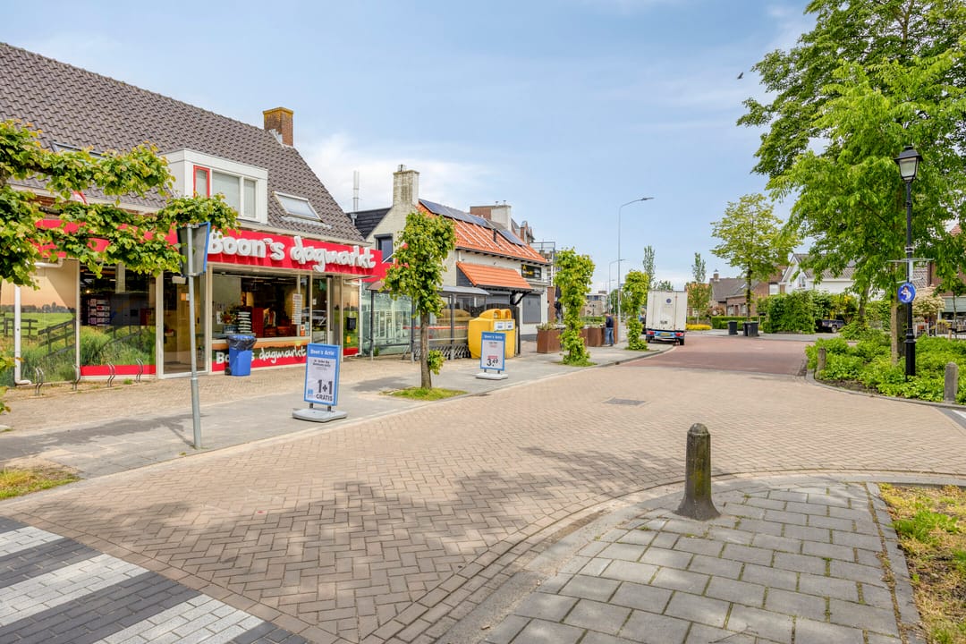 Photo 43 of Oranjestraat 12