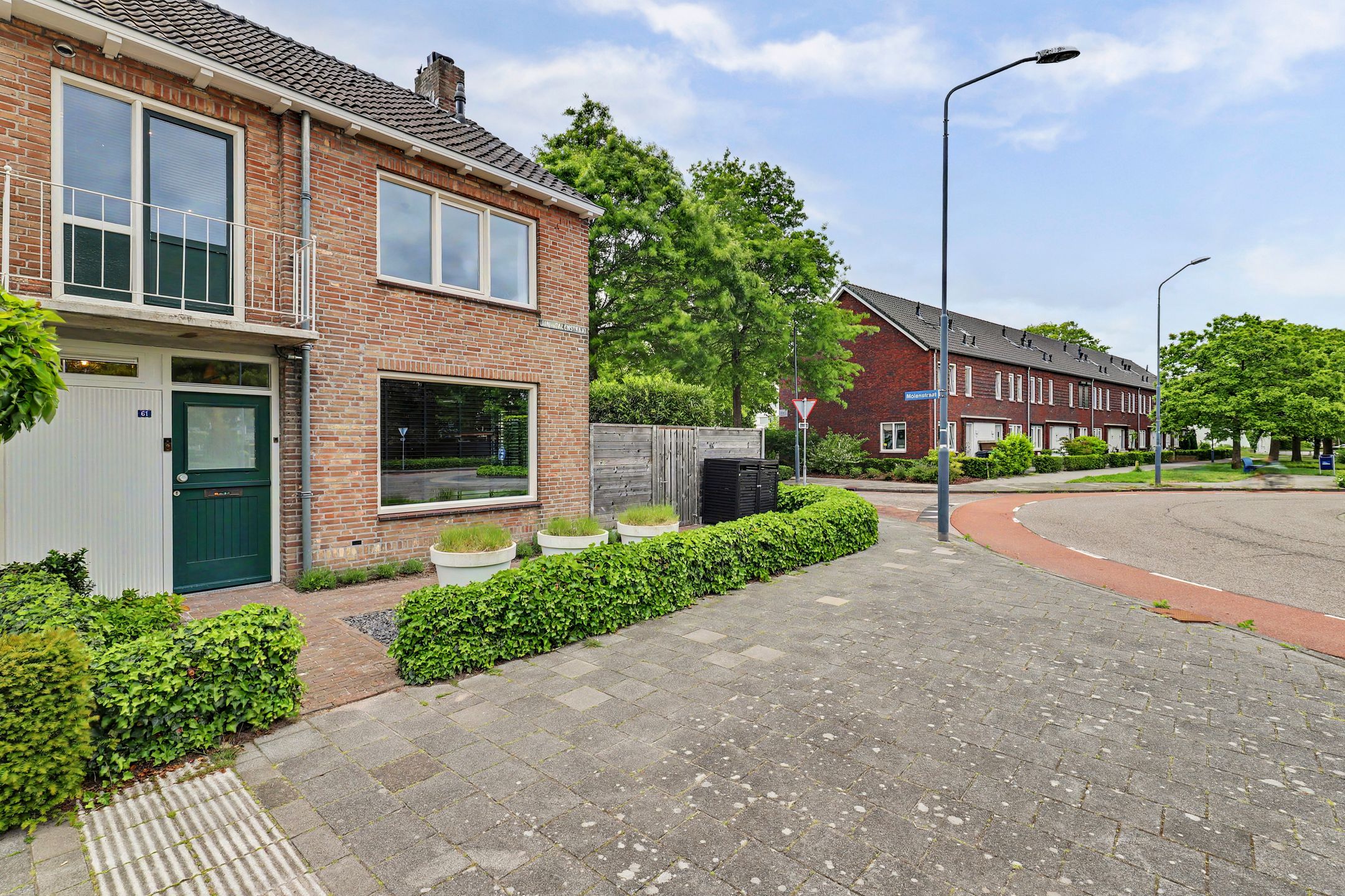 Photo 60 of Jan van Galenstraat 61
