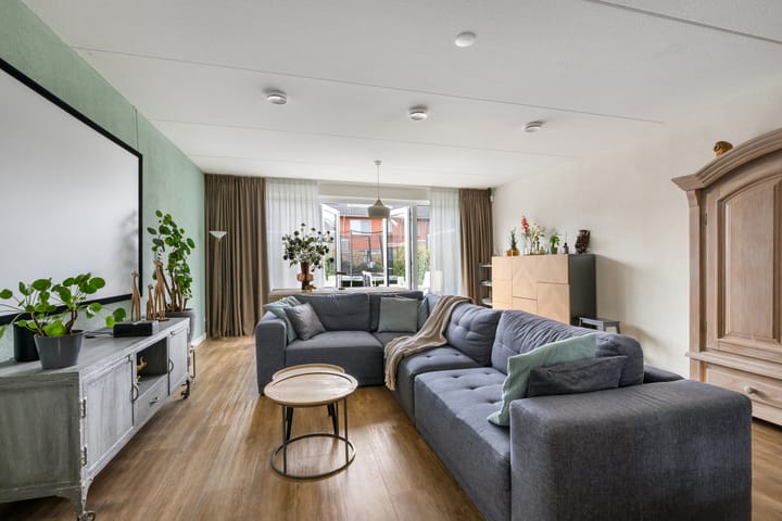 Foto 4 van Esther Vergeerstraat 2