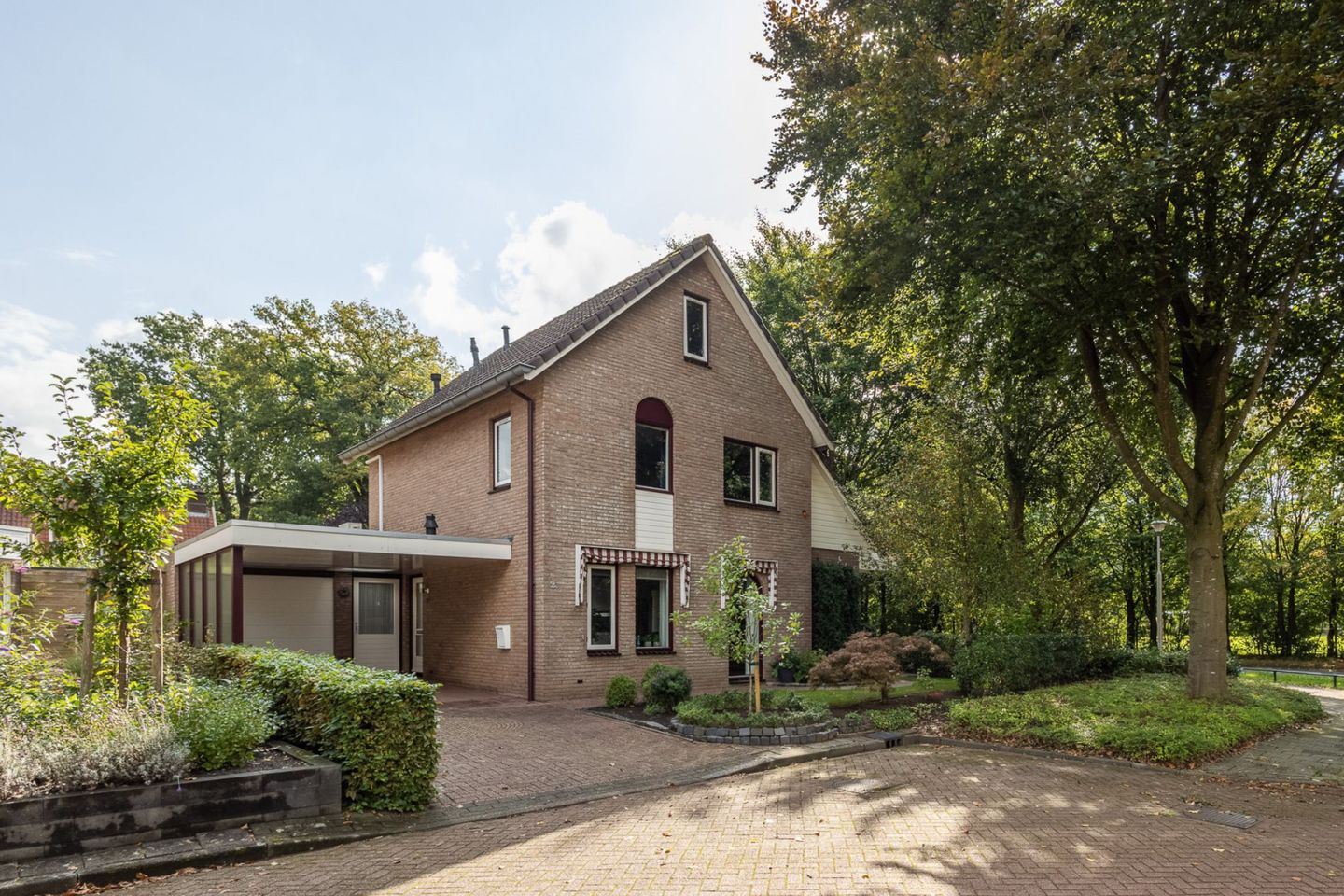 Foto 1 van Rhodoslaan 2