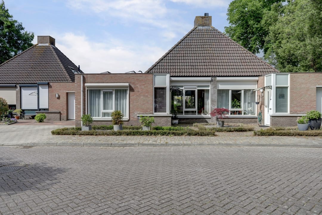 Foto 1 van Orchideestraat 4