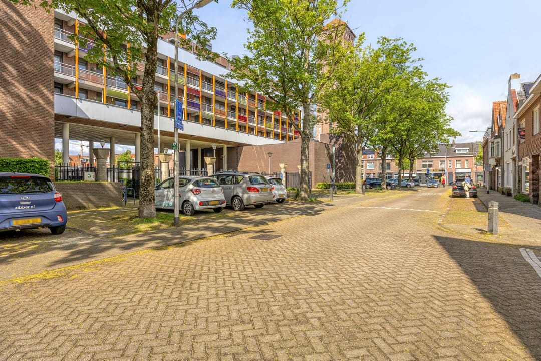 Photo 7 of Sint Willebrordstraat 107