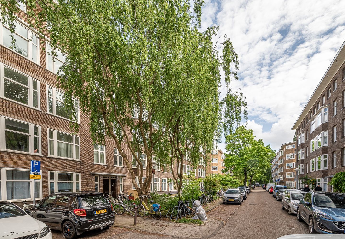 Photo 35 of Lanseloetstraat 36-H