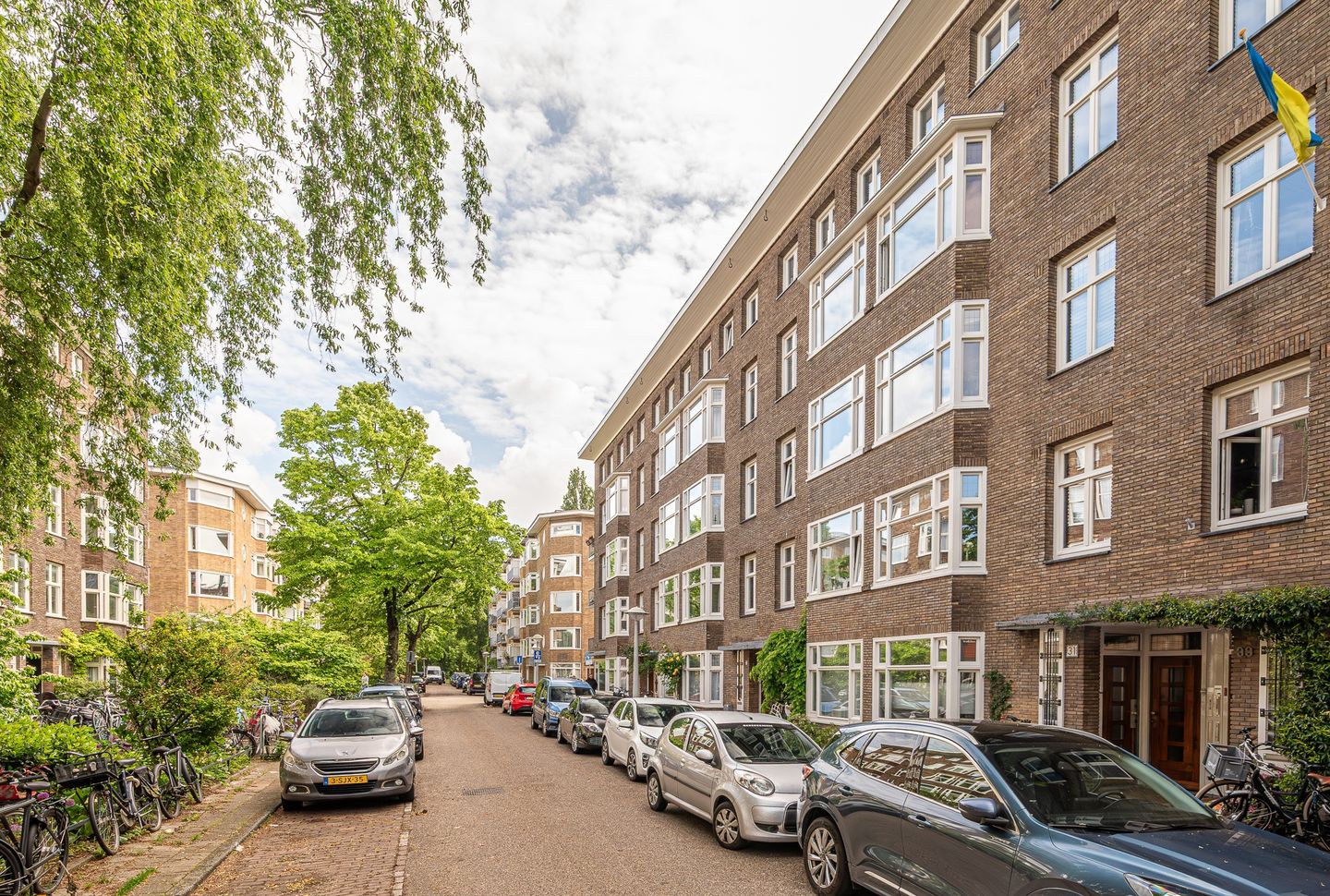 Photo 34 of Lanseloetstraat 36-H