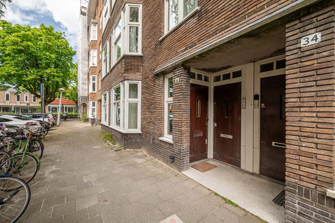 Photo 31 of Lanseloetstraat 36-H