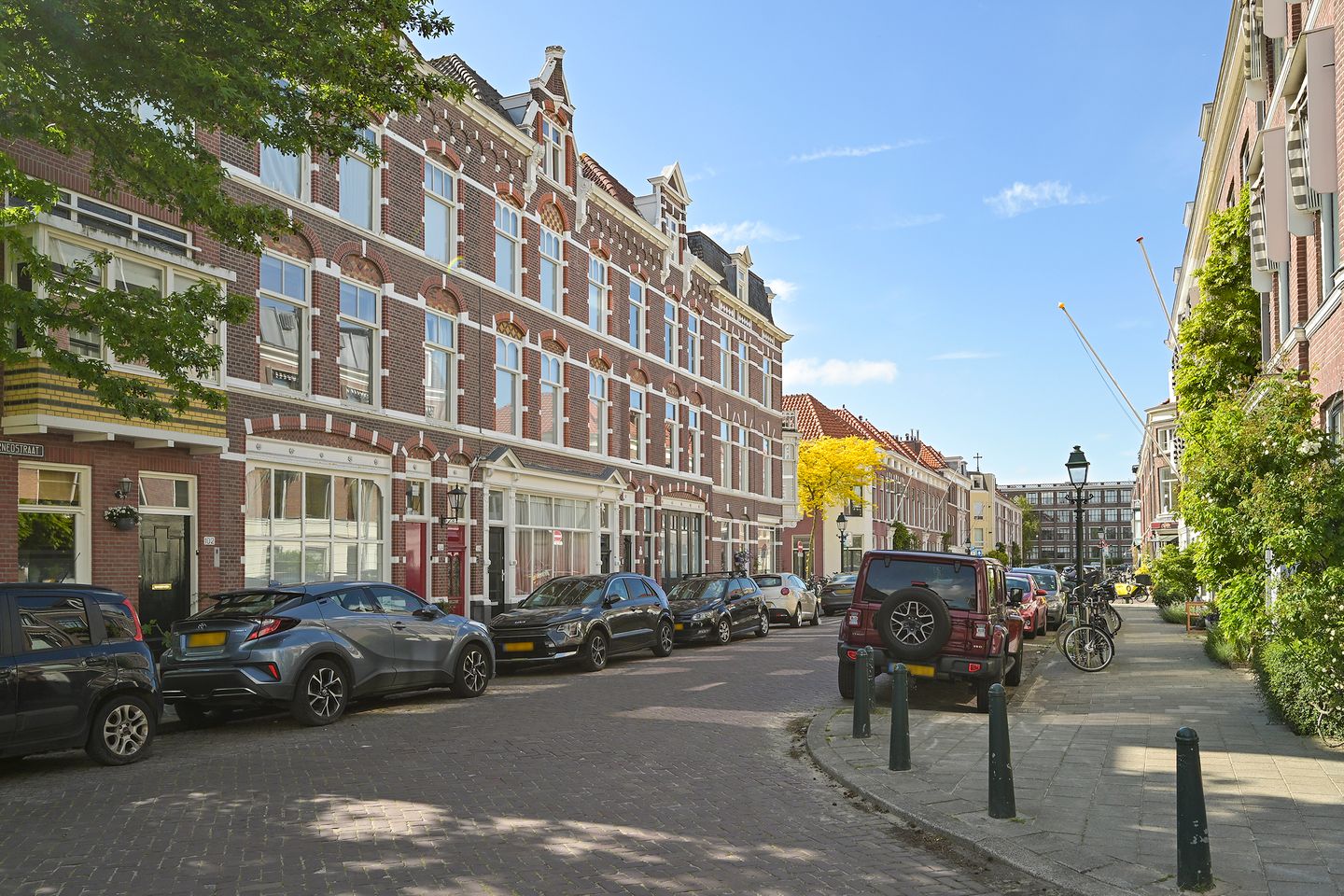 Renovated Double Upper House in The Hague's Archipel District — 44