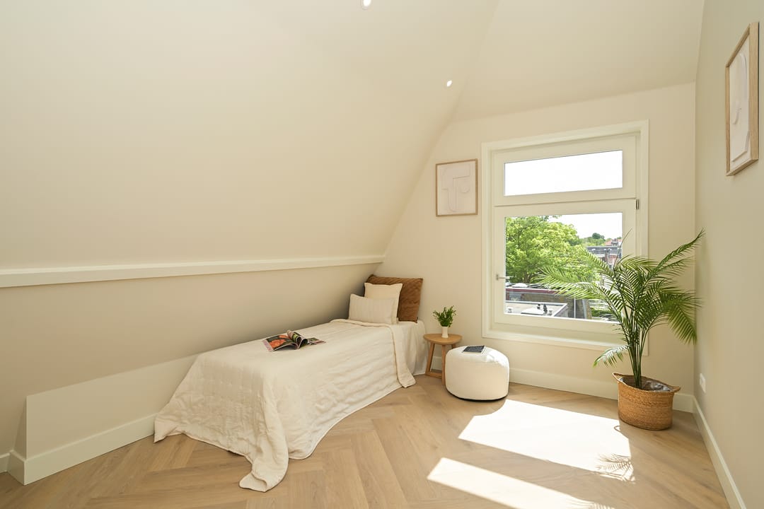 Renovated Double Upper House in The Hague's Archipel District — 32