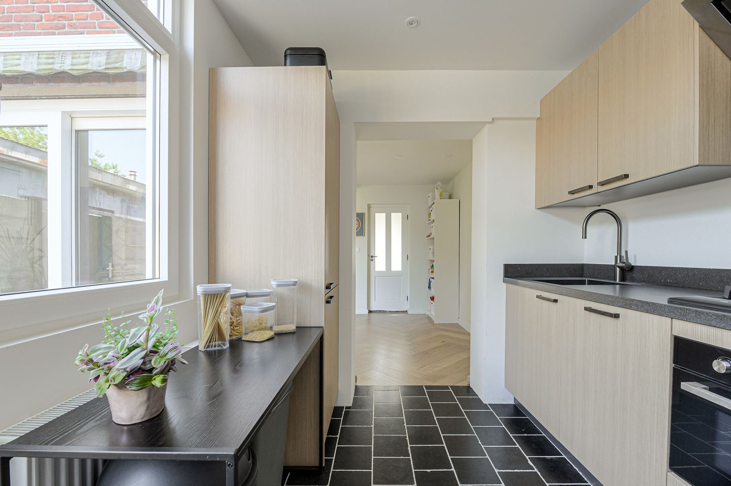 Photo 14 of Generaal Spoorstraat 46
