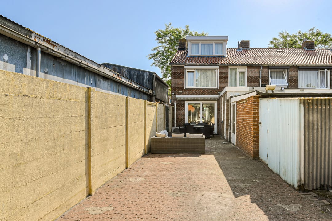 Photo 41 of Generaal Spoorstraat 46