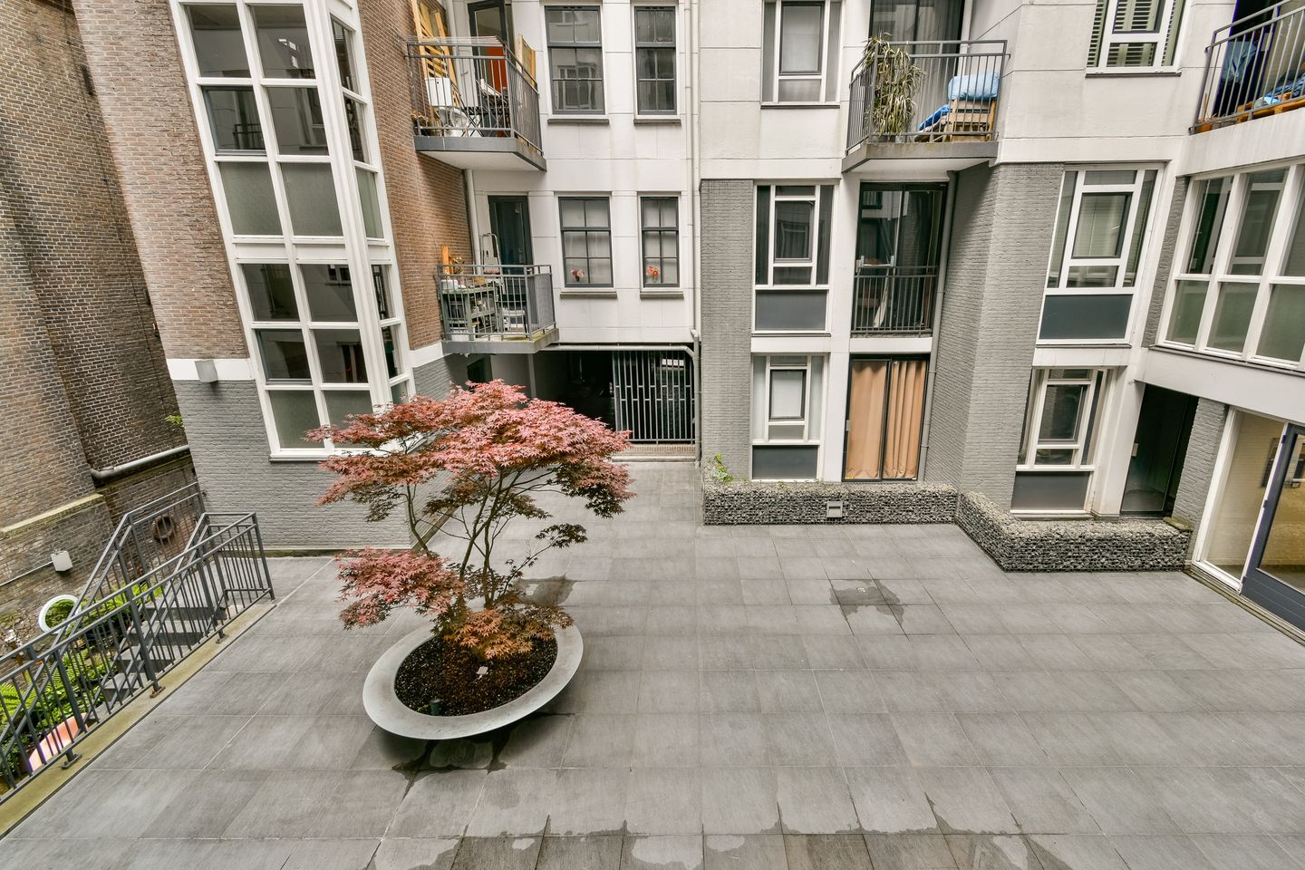 Unique Duplex Apartment with Water Views in Historic Amsterdam Center — 14
