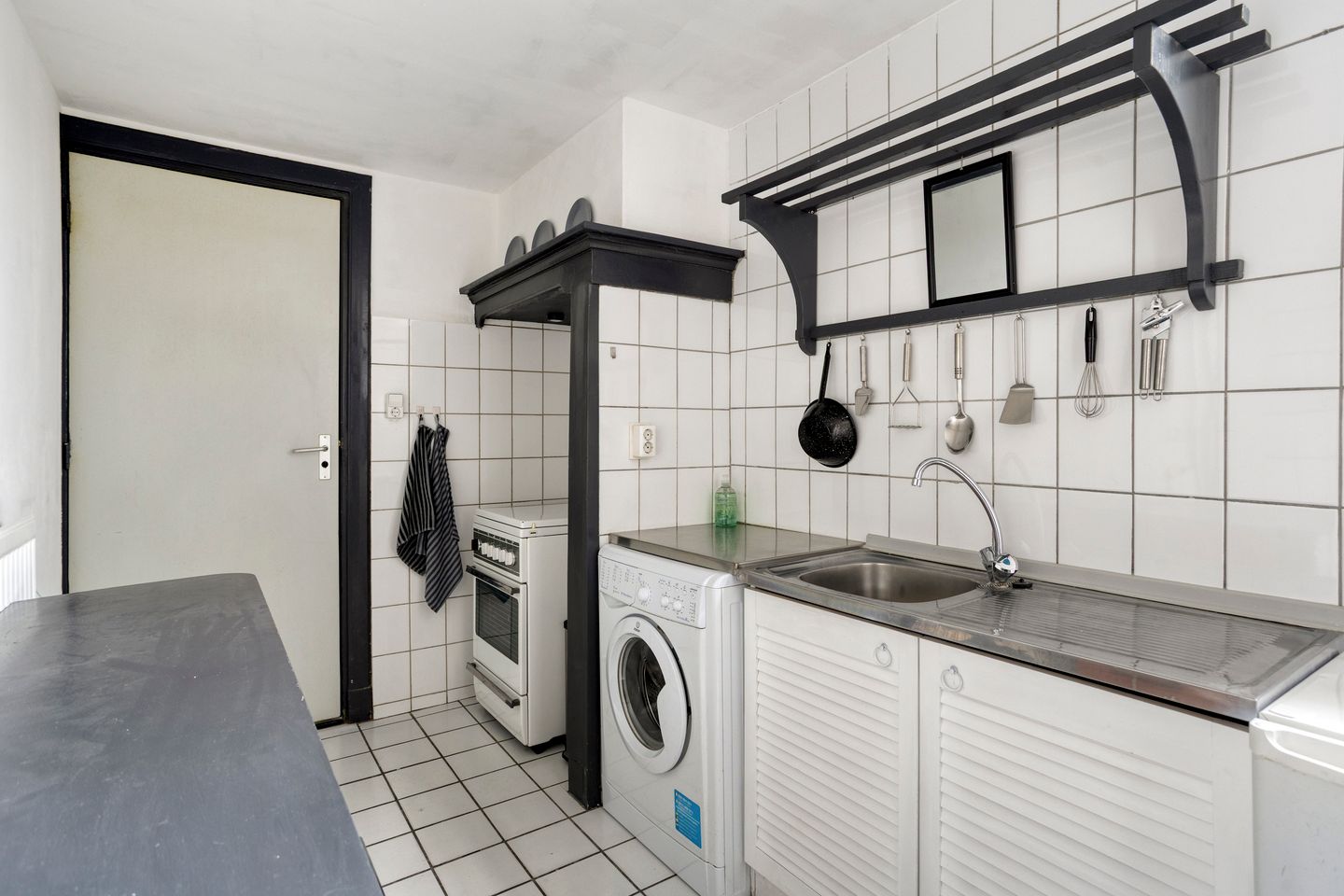 Characteristic corner property with living and retail space in Waalwijk — 19