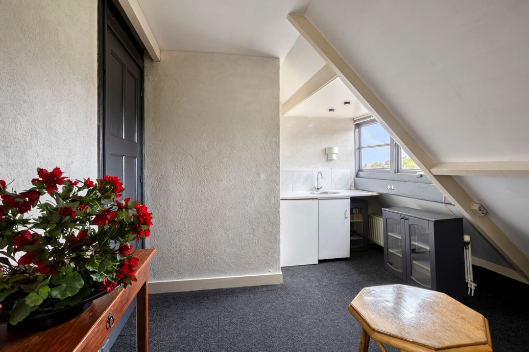 Characteristic corner property with living and retail space in Waalwijk — 32