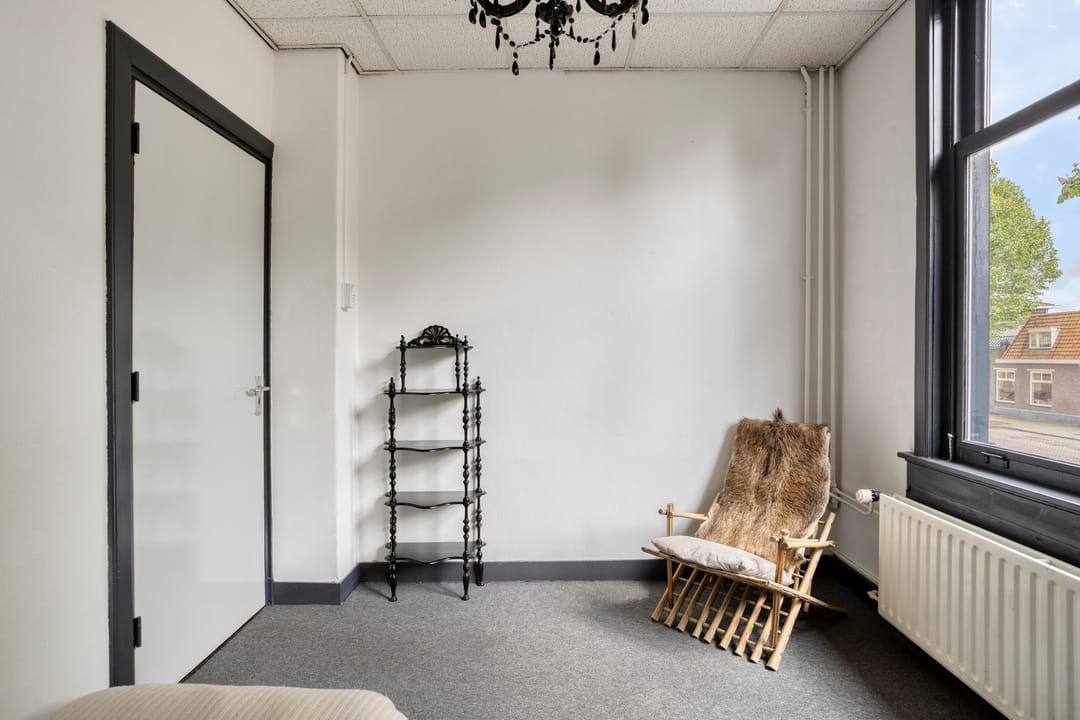 Characteristic corner property with living and retail space in Waalwijk — 23