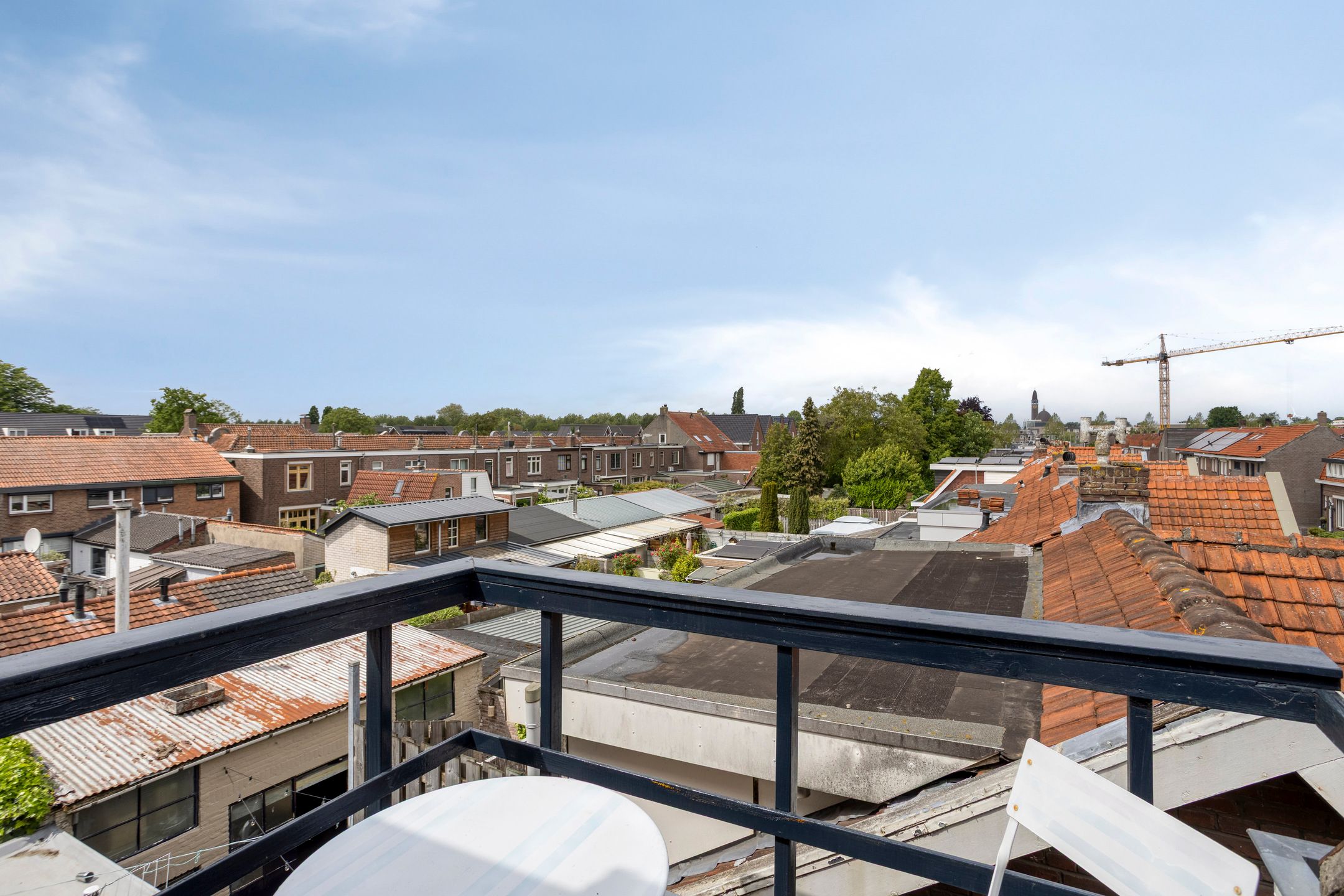 Characteristic corner property with living and retail space in Waalwijk — 39