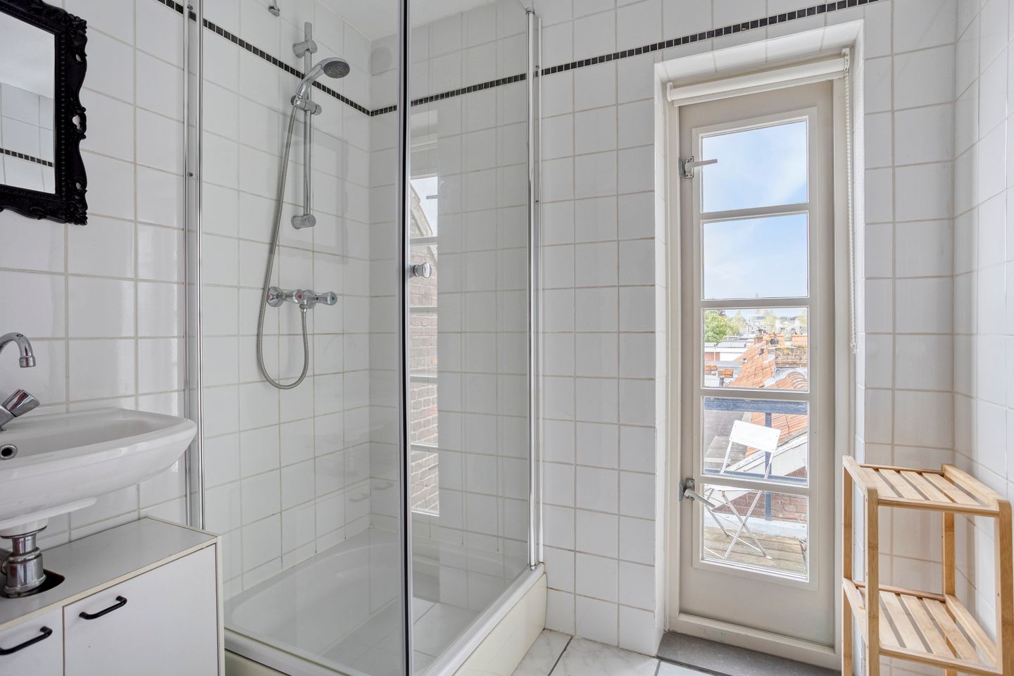 Characteristic corner property with living and retail space in Waalwijk — 34