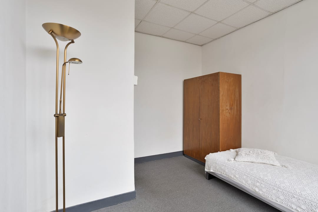 Characteristic corner property with living and retail space in Waalwijk — 26