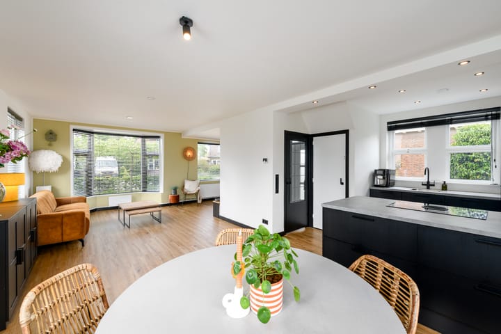 Vrijstaande woning te koop: Sleeswijklaan 11, Wolvega