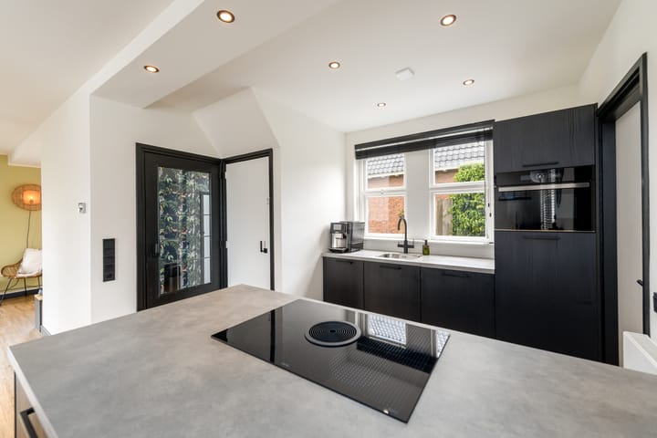 Vrijstaande woning te koop: Sleeswijklaan 11, Wolvega