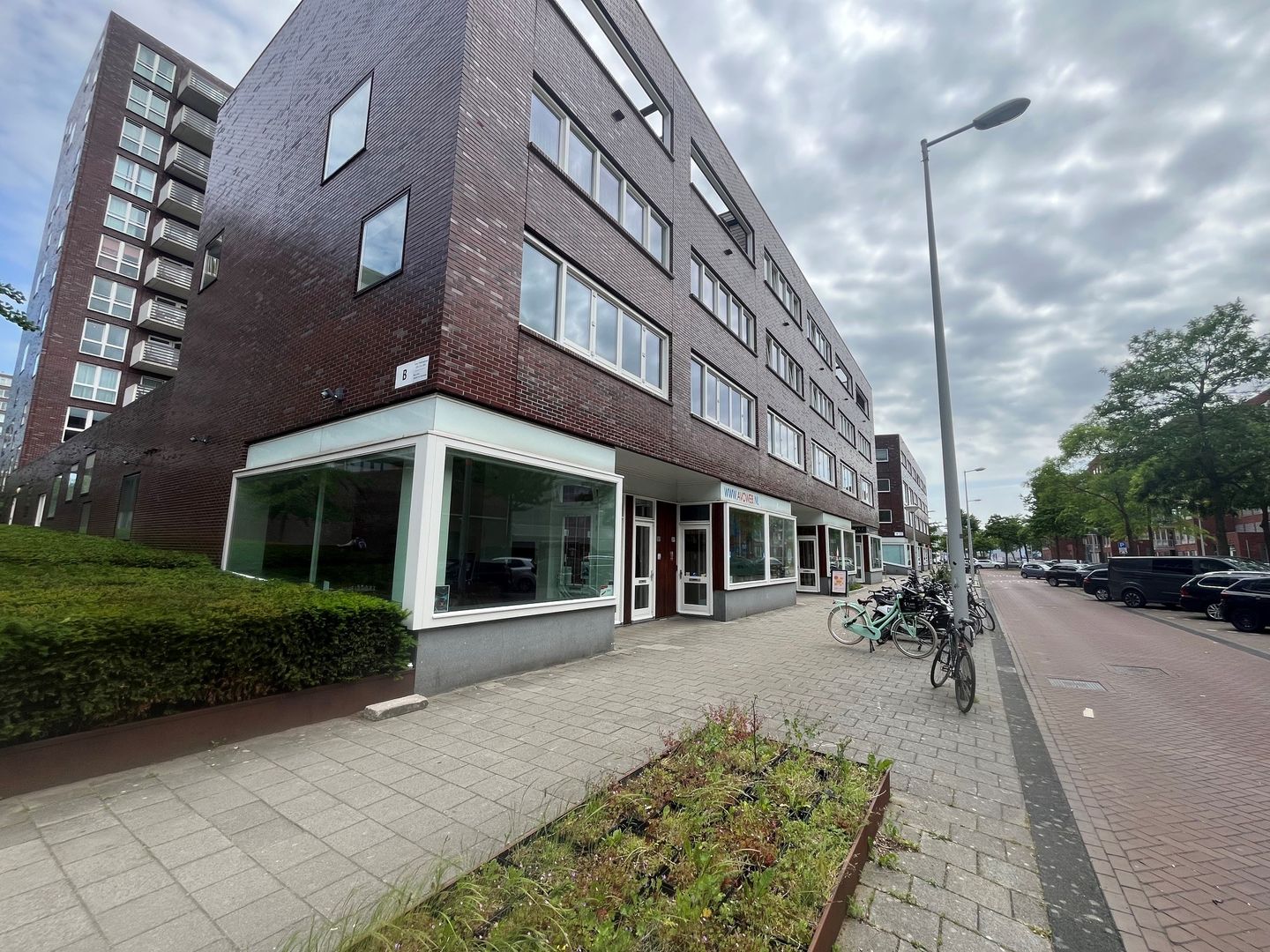 View photo 4 of Ottho Heldringstraat 31-D