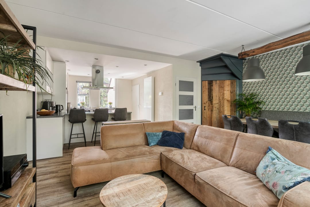 Energy-Efficient Terraced Family Home with Garden in Quiet Soest Location — 7