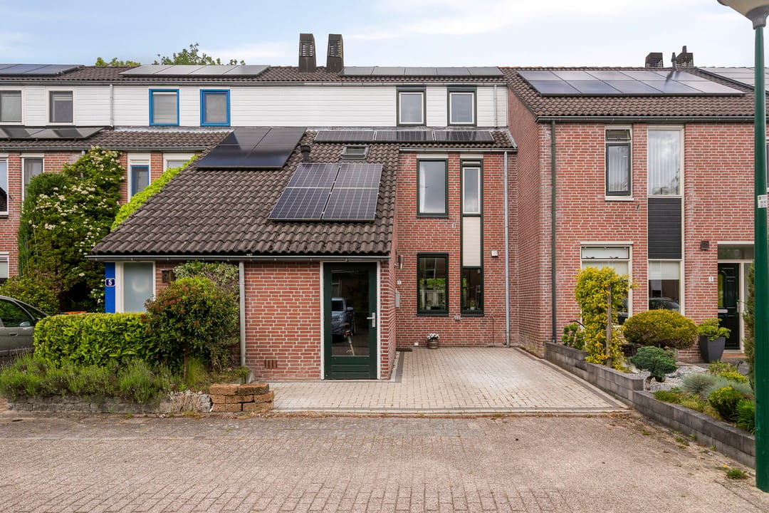 Maison mitoyenne familiale économe en énergie avec jardin dans un quartier calme de Soest