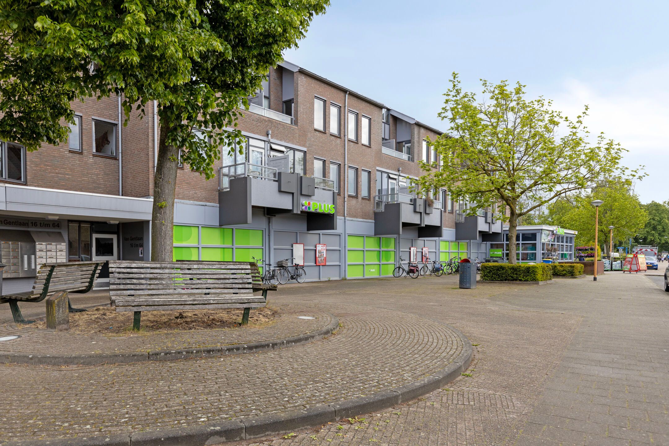 Photo 54 of Plutostraat 16