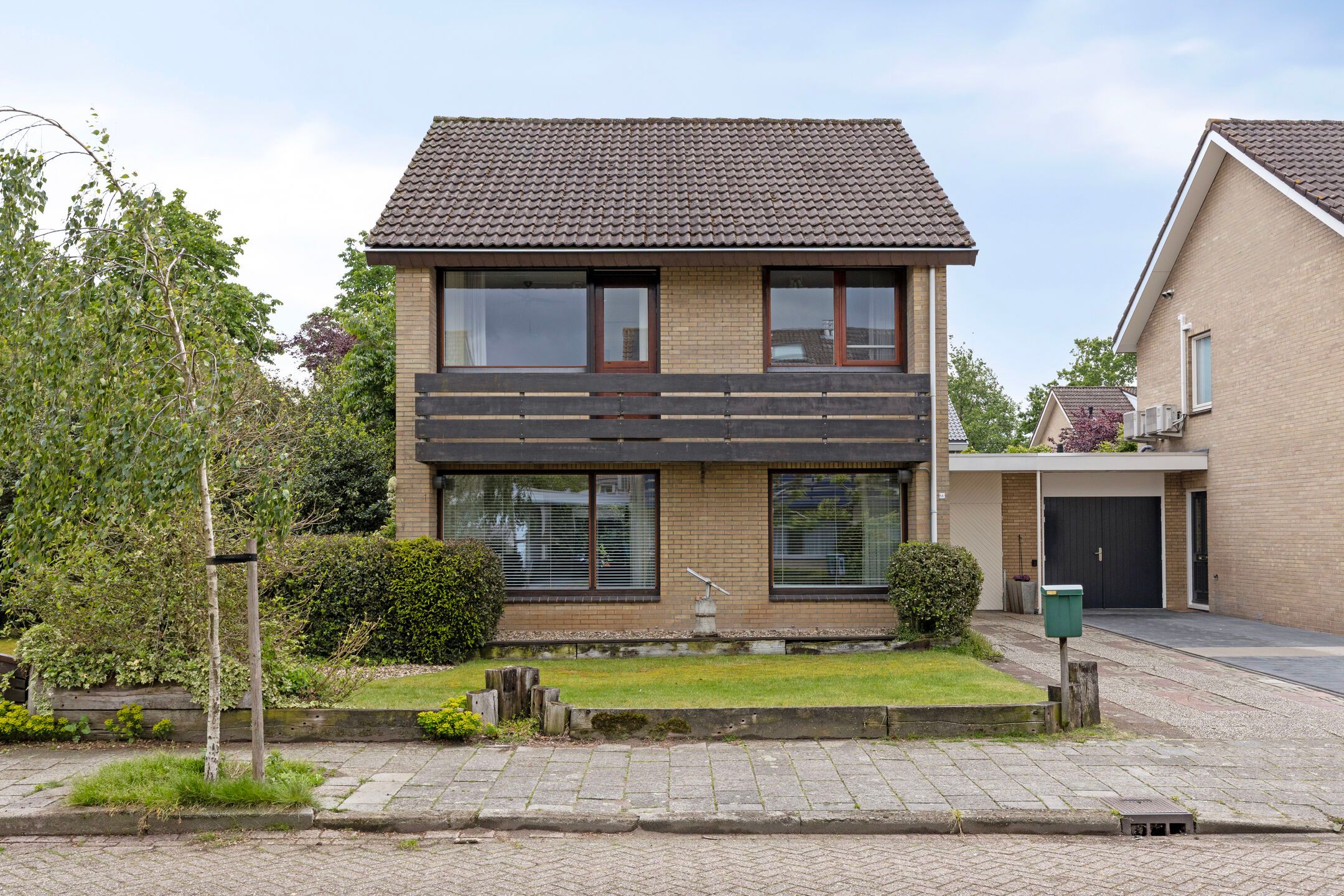 Photo 48 of Plutostraat 16