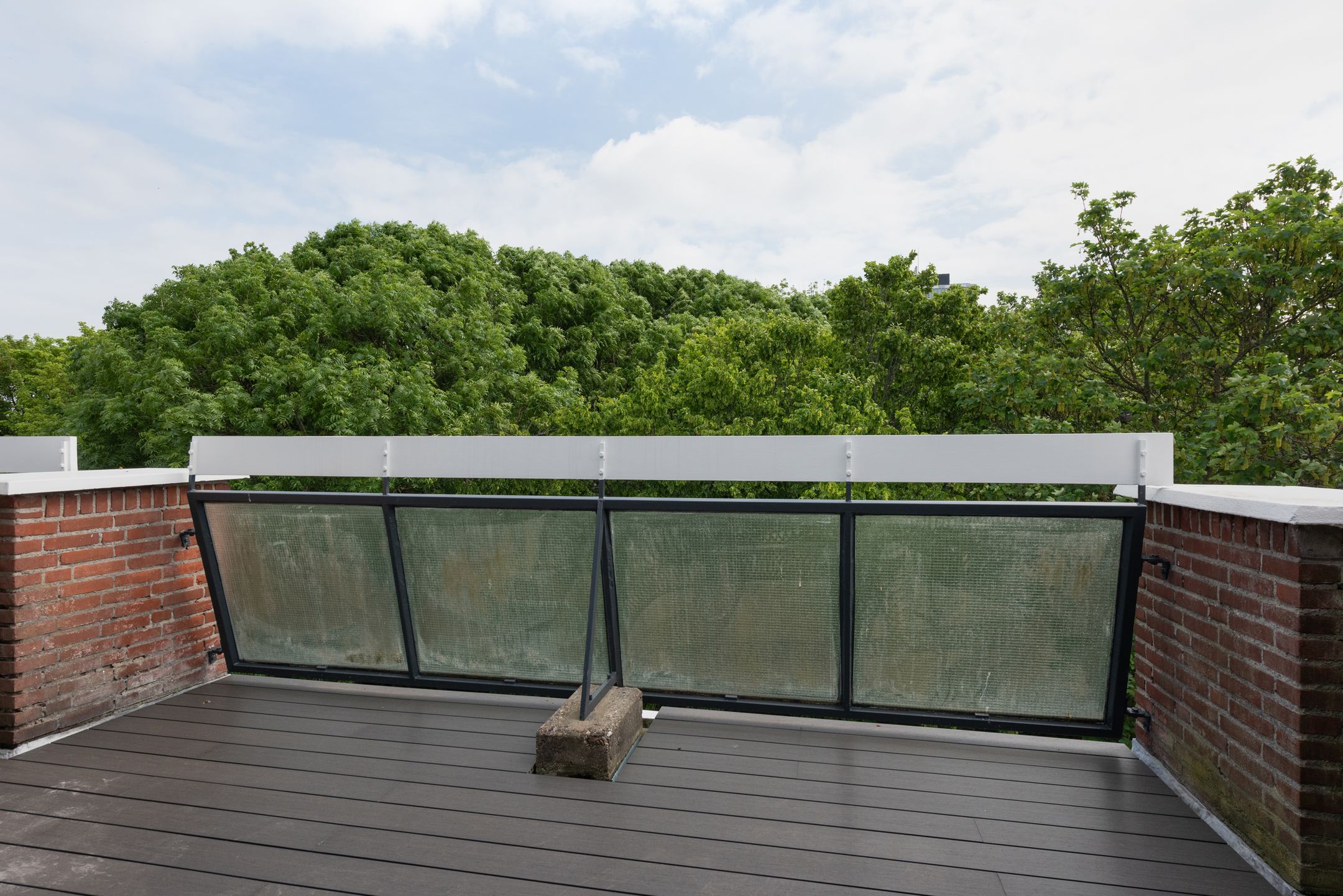 Luxury Renovated Maisonette with Two Terraces in The Hague Centre — 15