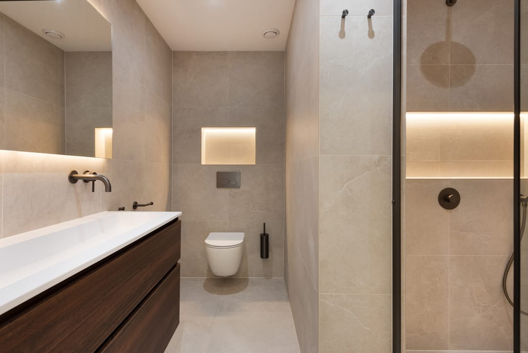 Luxury Renovated Maisonette with Two Terraces in The Hague Centre — 22