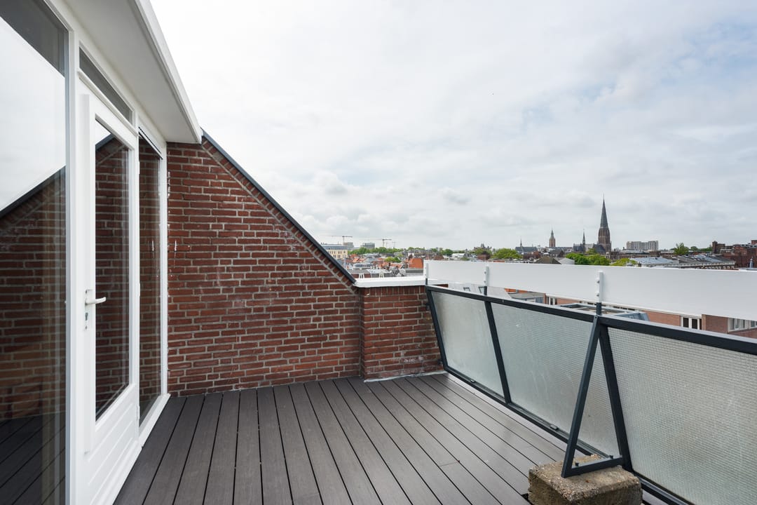 Luxury Renovated Maisonette with Two Terraces in The Hague Centre — 8