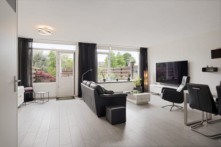 Photo 2 of Scheveningsebos 51