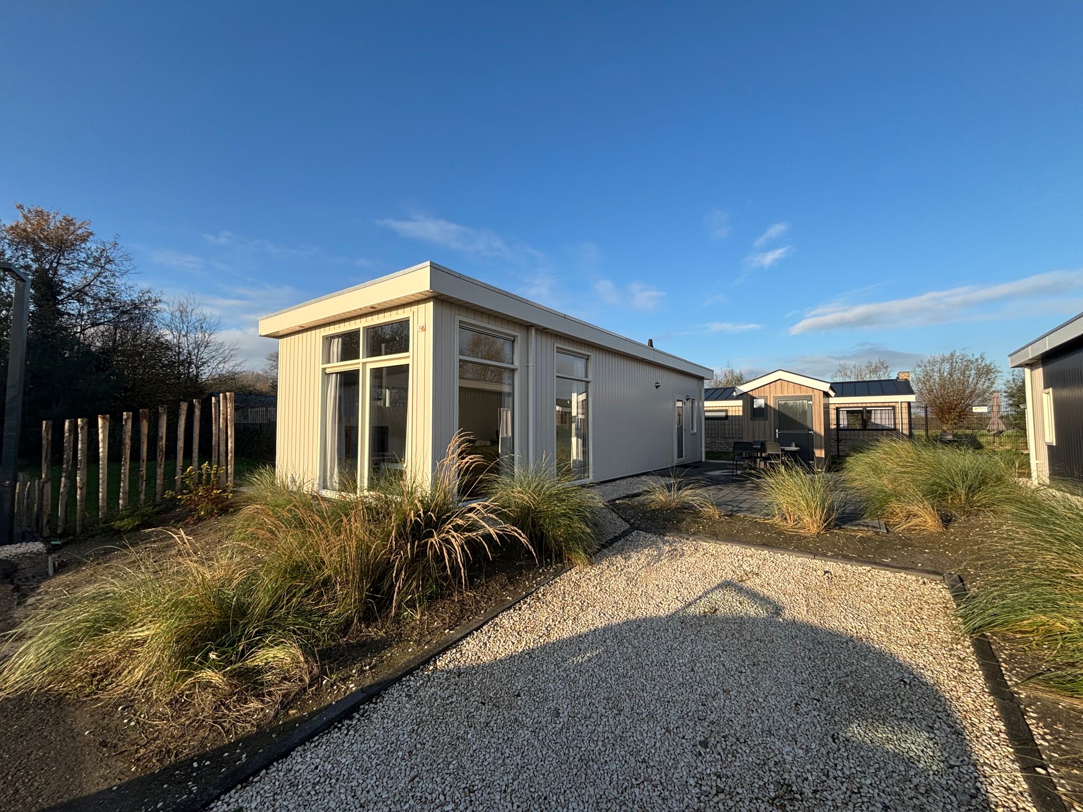 2-bedroom freehold villa in Hellevoetsluis — photo 1 of 5